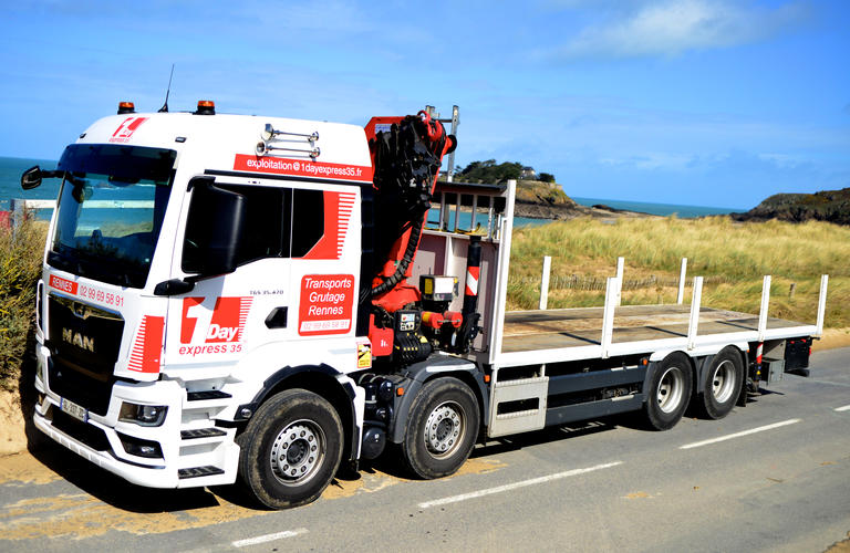 1 Day Express 35, camion-grue avec plateau 32 tonnes