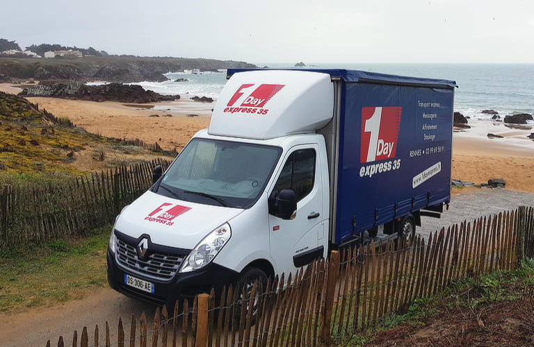 1 Day Express 35, fourgon moins de 3,5 tonnes baché