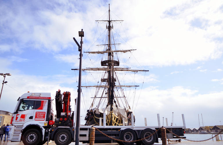 1 Day Express 35, camion grue livraison Rennes Saint-Malo